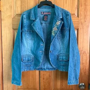 Women’s size large D Jeans blue denim jacket with embroidery